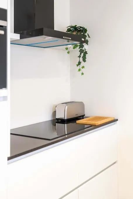 Chic 2-Bedroom Haven In Αμβέρσα