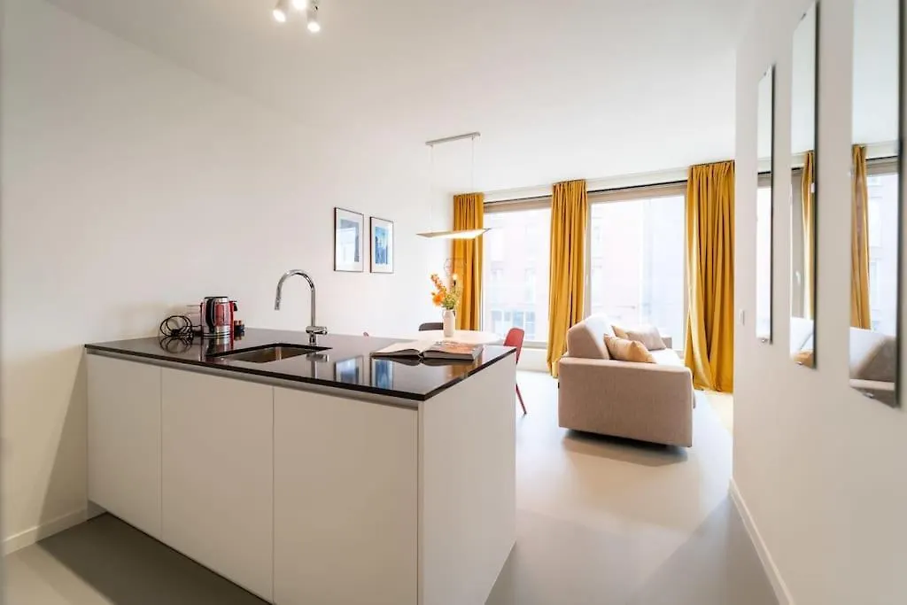 Chic 2-Bedroom Haven In Αμβέρσα Διαμέρισμα